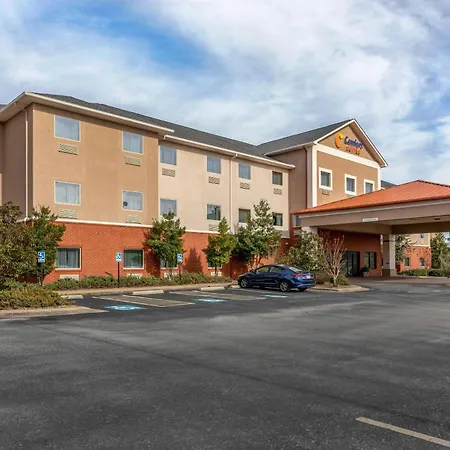 Comfort Suites Batesville-3